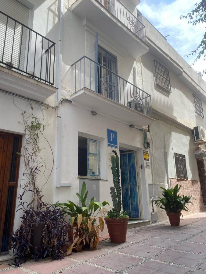 Hostal The Monkey Room Marbella Exterior foto