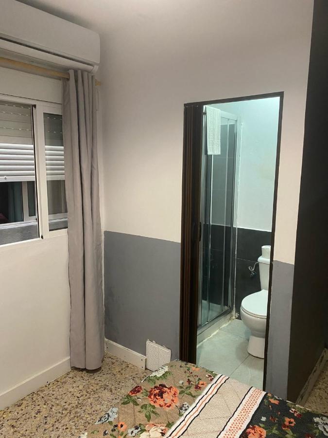 Hostal The Monkey Room Marbella Exterior foto