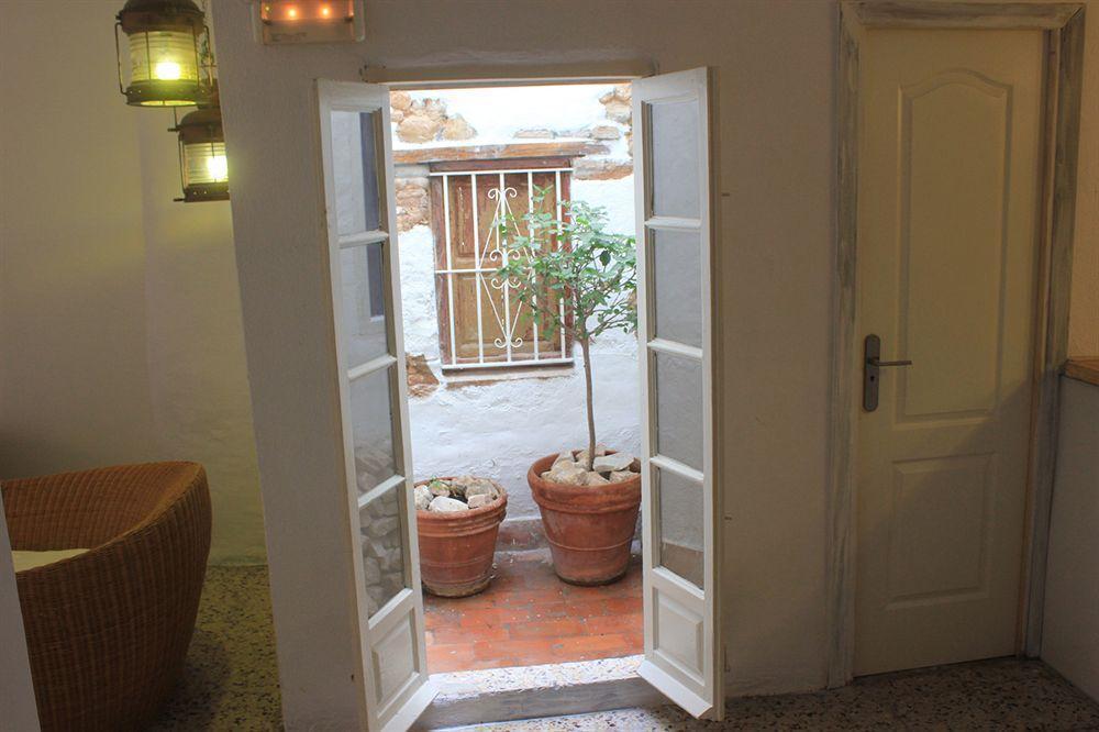 Hostal The Monkey Room Marbella Exterior foto