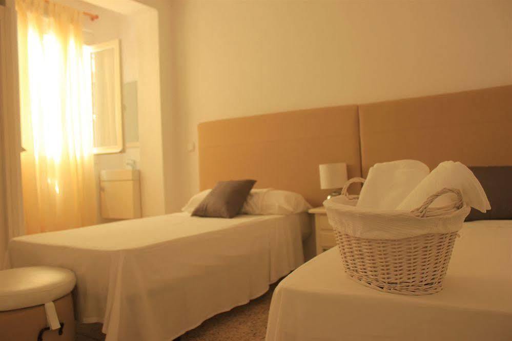 Hostal The Monkey Room Marbella Exterior foto